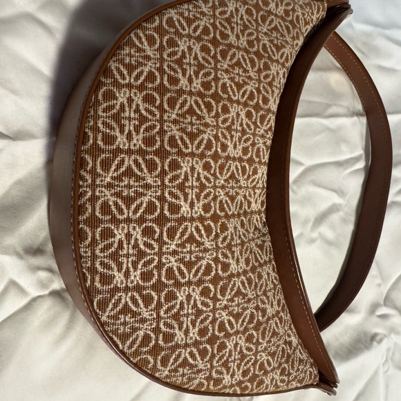 Loewe Luna Bag in Anagram & Leather Small - Picture 15 of 16